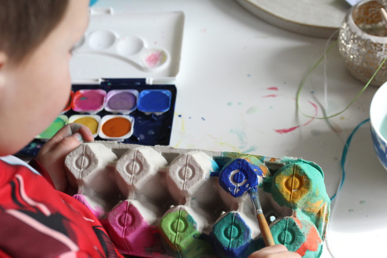 Mit Kindern basteln // Eine neue Beschäftigungsbox ist gefüllt!